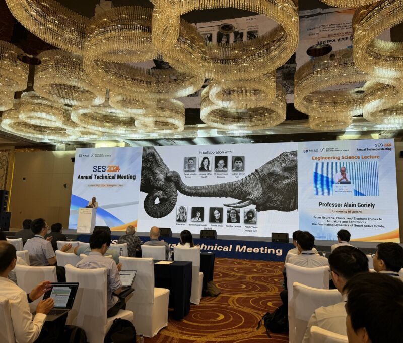 Image for the Tweet beginning: On the final day of